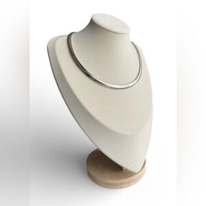 Omega Sleek 14k White Gold Necklace